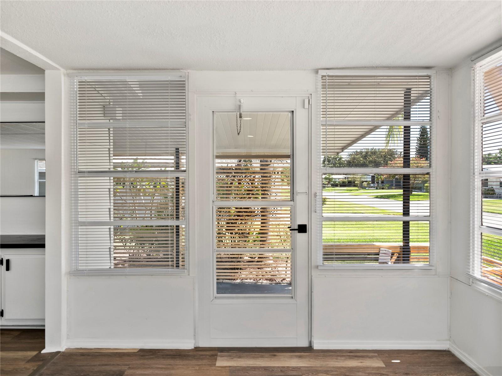 Image 6 of 73 For 1610 Reynolds Road 35