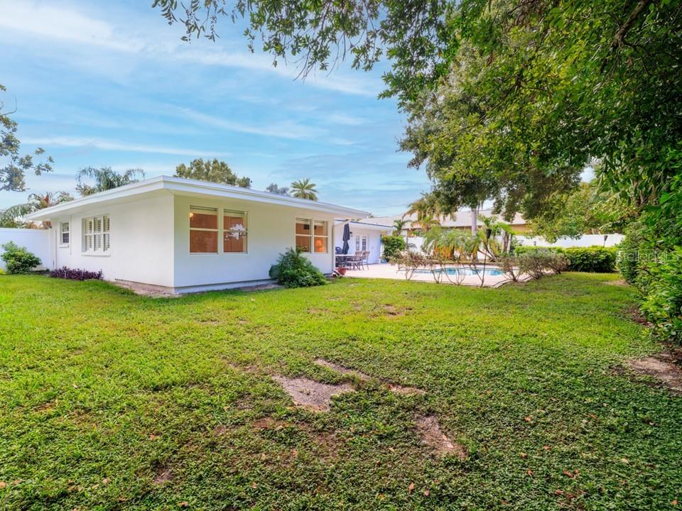 Image 35 of 37 For 118 Live Oak Lane