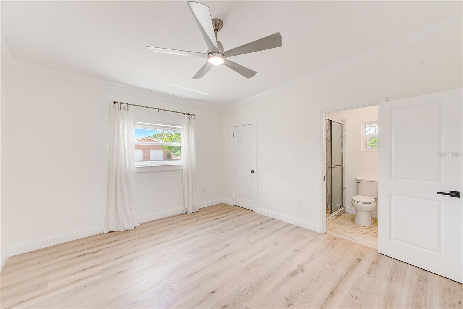 Image 21 of 38 For 511 55th Avenue