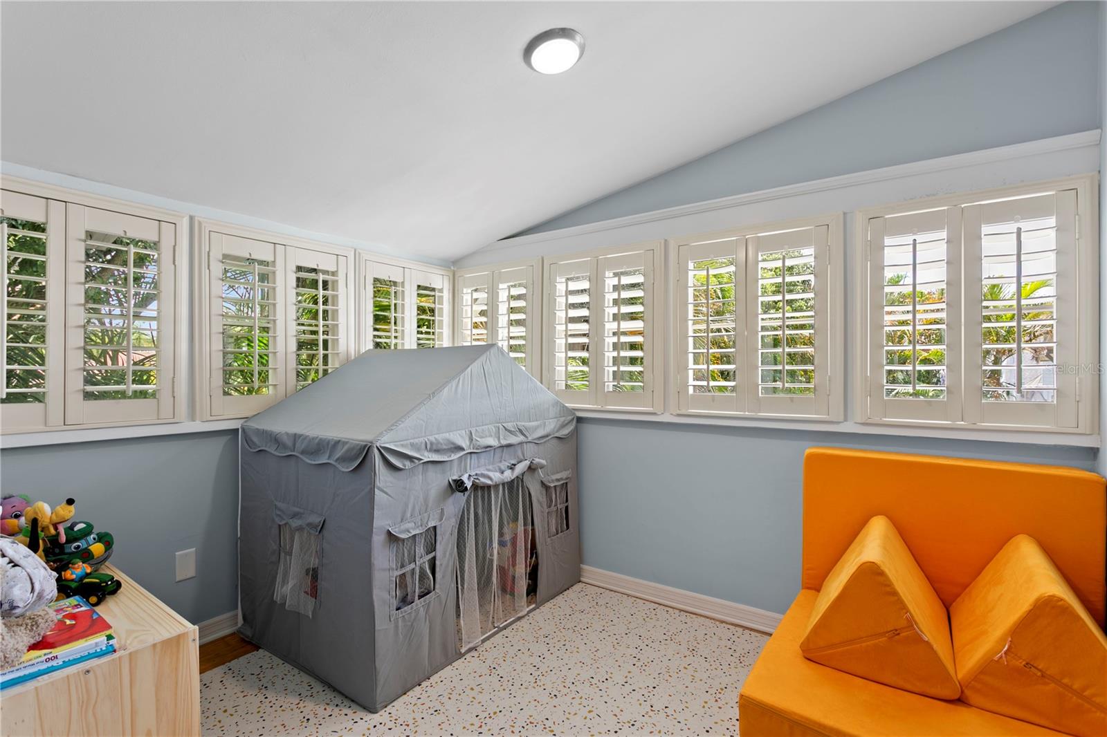 Image 41 of 76 For 1810 Jetton Avenue