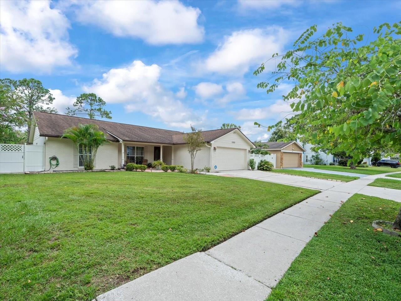 Image 2 of 35 For 15909 Marshfield Drive Drive