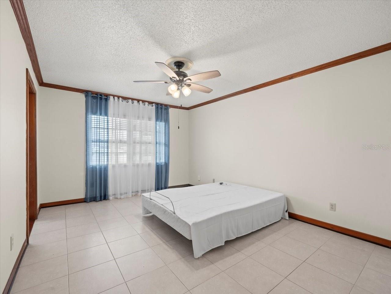 Image 20 of 35 For 15909 Marshfield Drive Drive