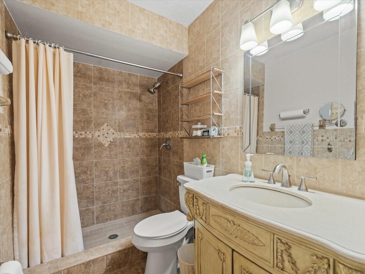 Image 27 of 35 For 15909 Marshfield Drive Drive