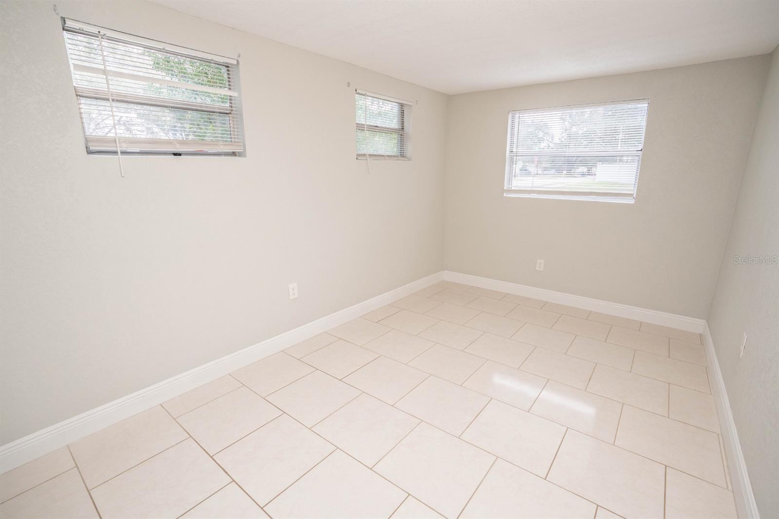 Image 21 of 38 For 10220 23rd Street