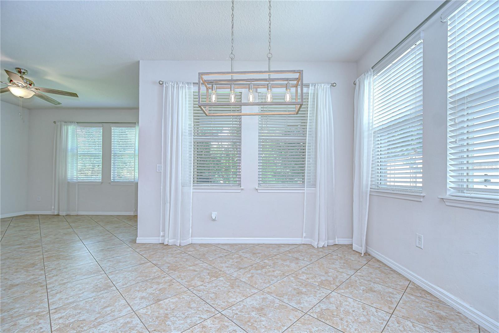 Image 11 of 41 For 11162 Spring Point Circle