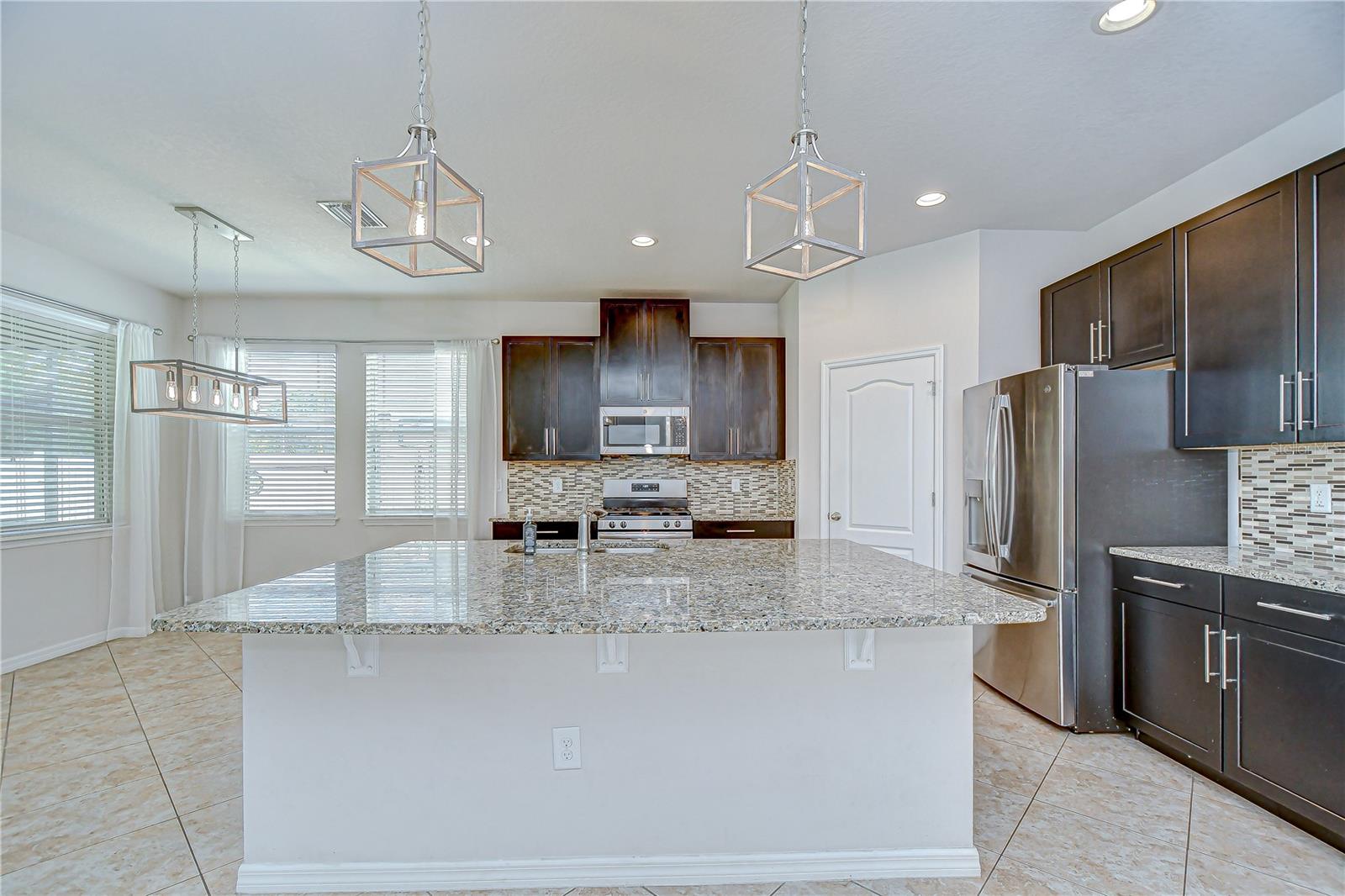 Image 6 of 41 For 11162 Spring Point Circle