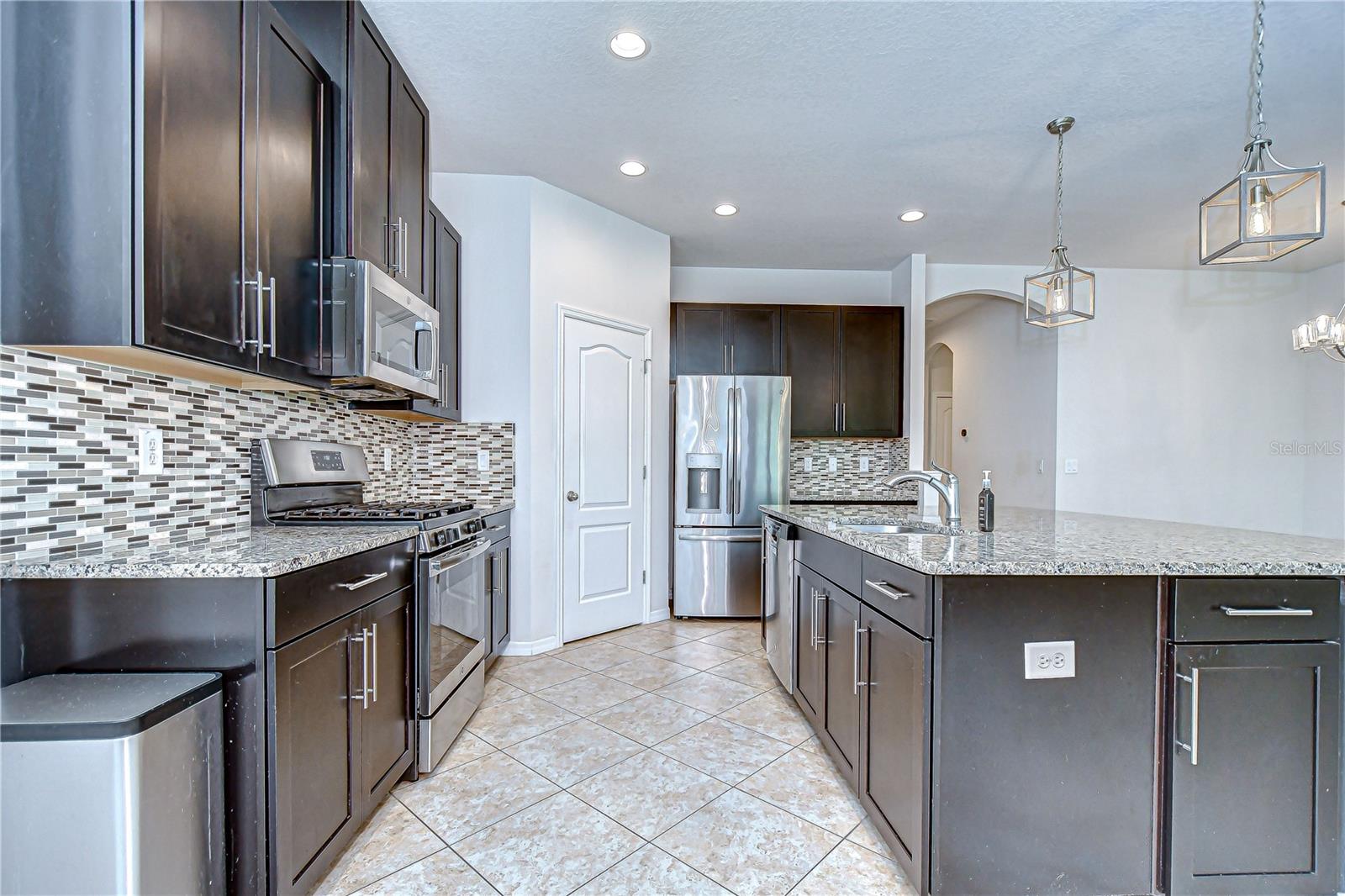 Image 8 of 41 For 11162 Spring Point Circle