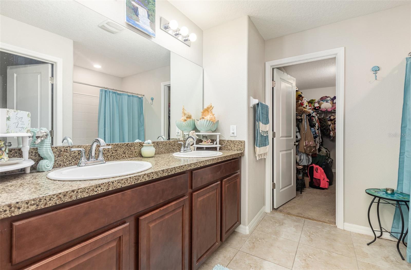 Image 18 of 29 For 2210 Purple Orchid Place