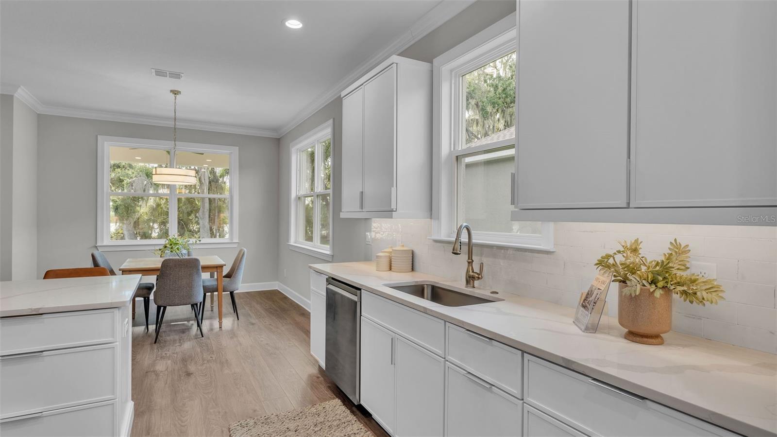 Image 15 of 43 For 4541 Fairway Oaks Drive