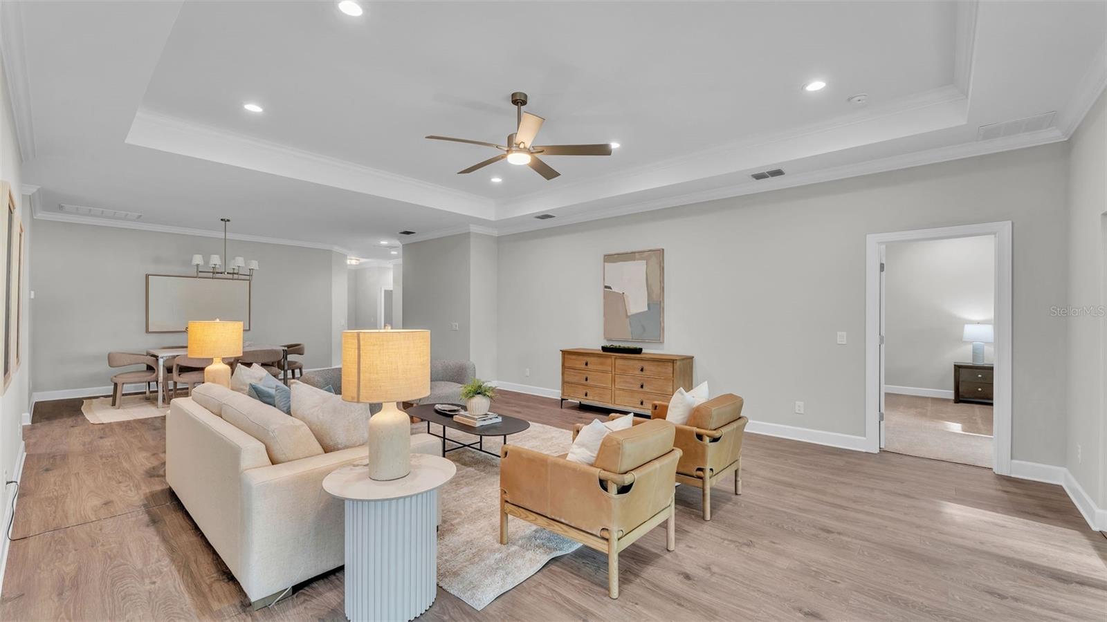 Image 20 of 43 For 4541 Fairway Oaks Drive