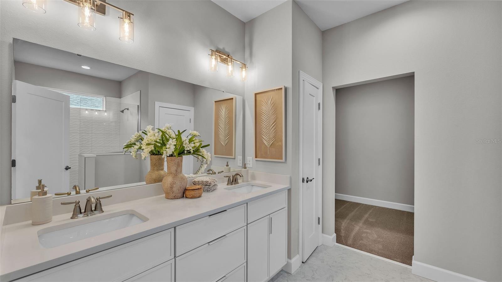 Image 27 of 43 For 4541 Fairway Oaks Drive