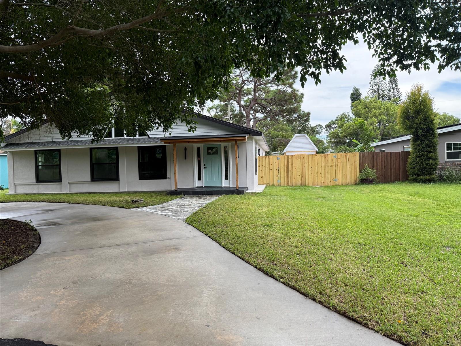 Details for 1913 Lakewood Drive, CLEARWATER, FL 33763