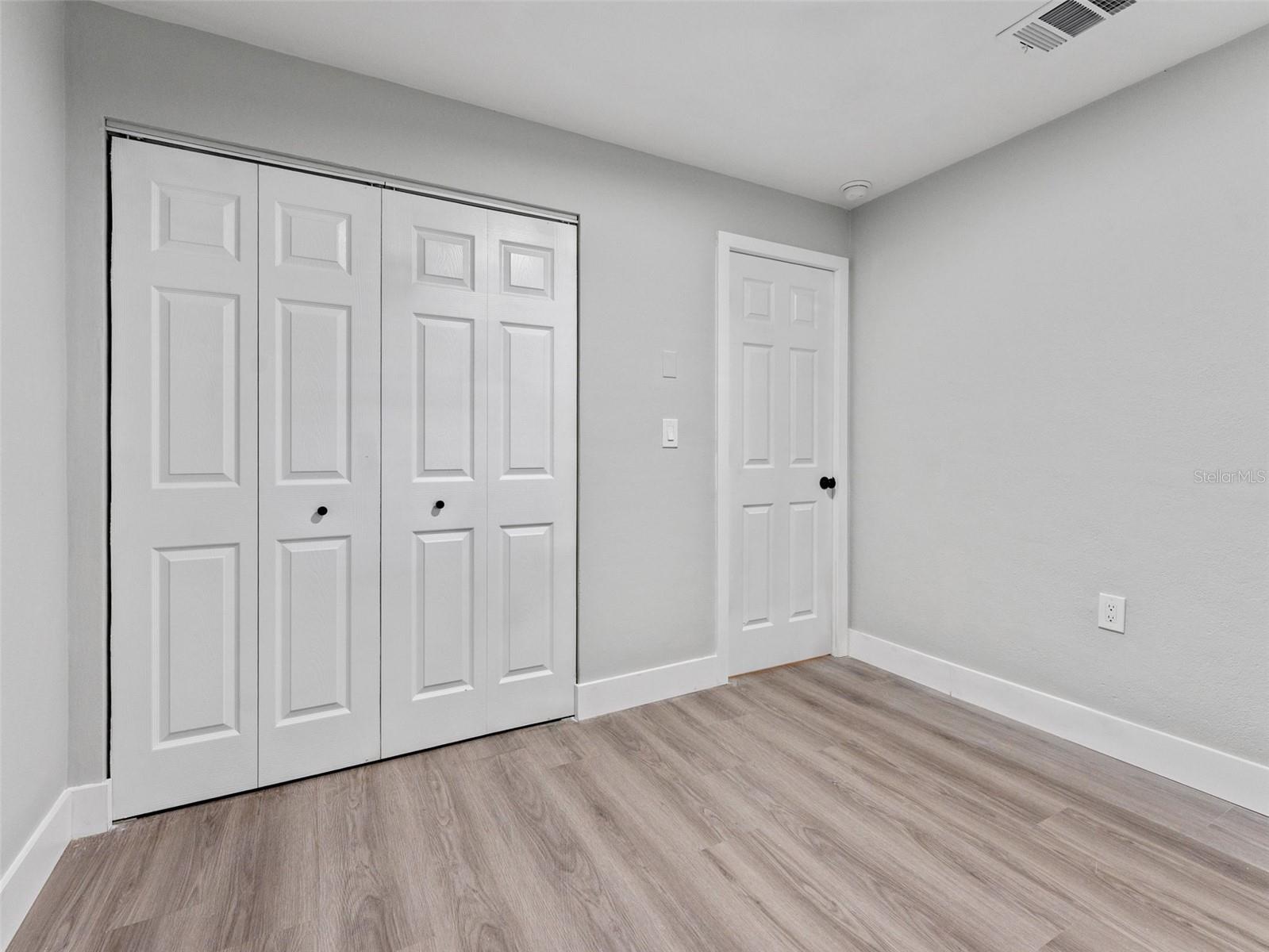Image 13 of 38 For 2952 Webley Drive