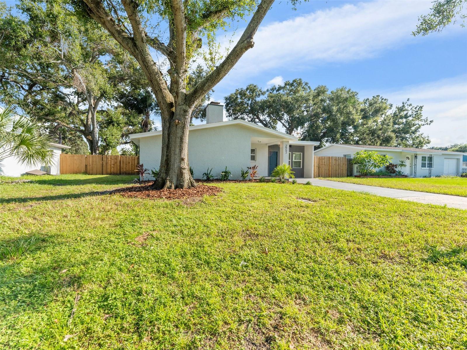Image 20 of 38 For 2952 Webley Drive