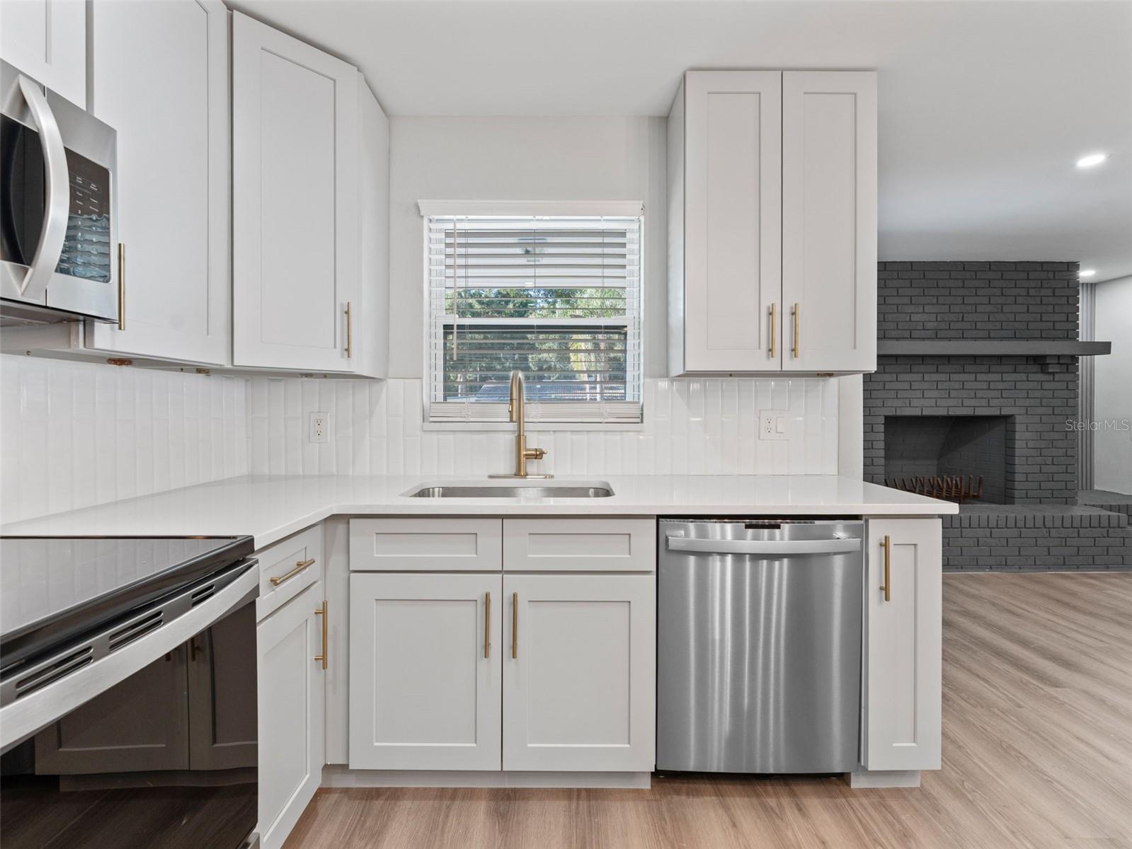 Image 24 of 38 For 2952 Webley Drive
