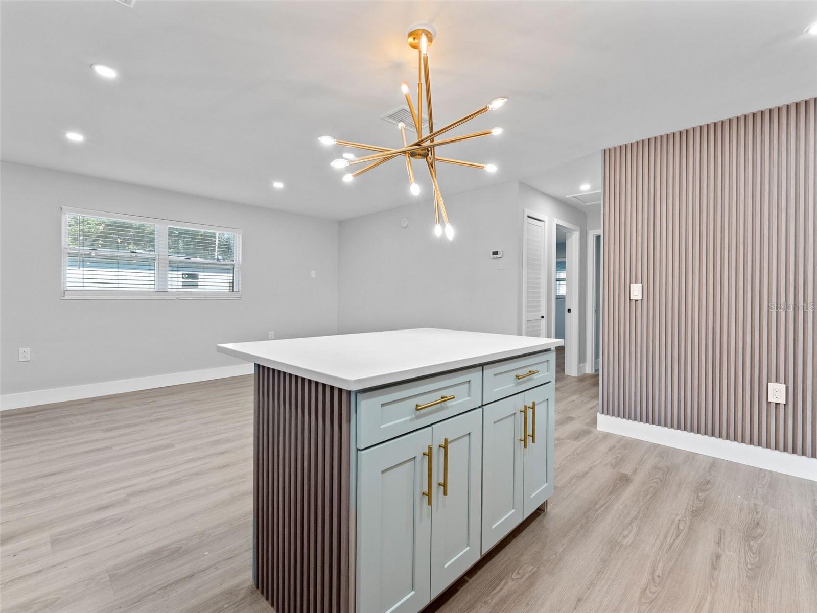Image 25 of 38 For 2952 Webley Drive