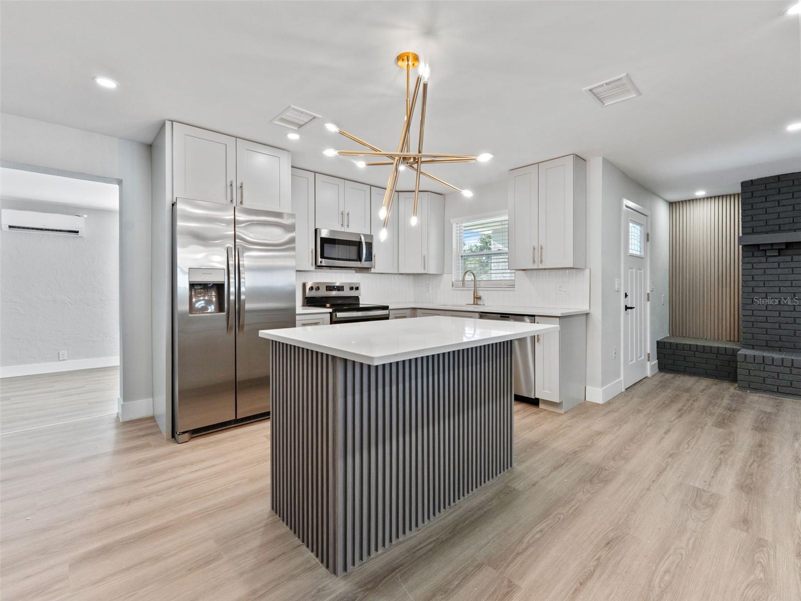 Image 4 of 38 For 2952 Webley Drive