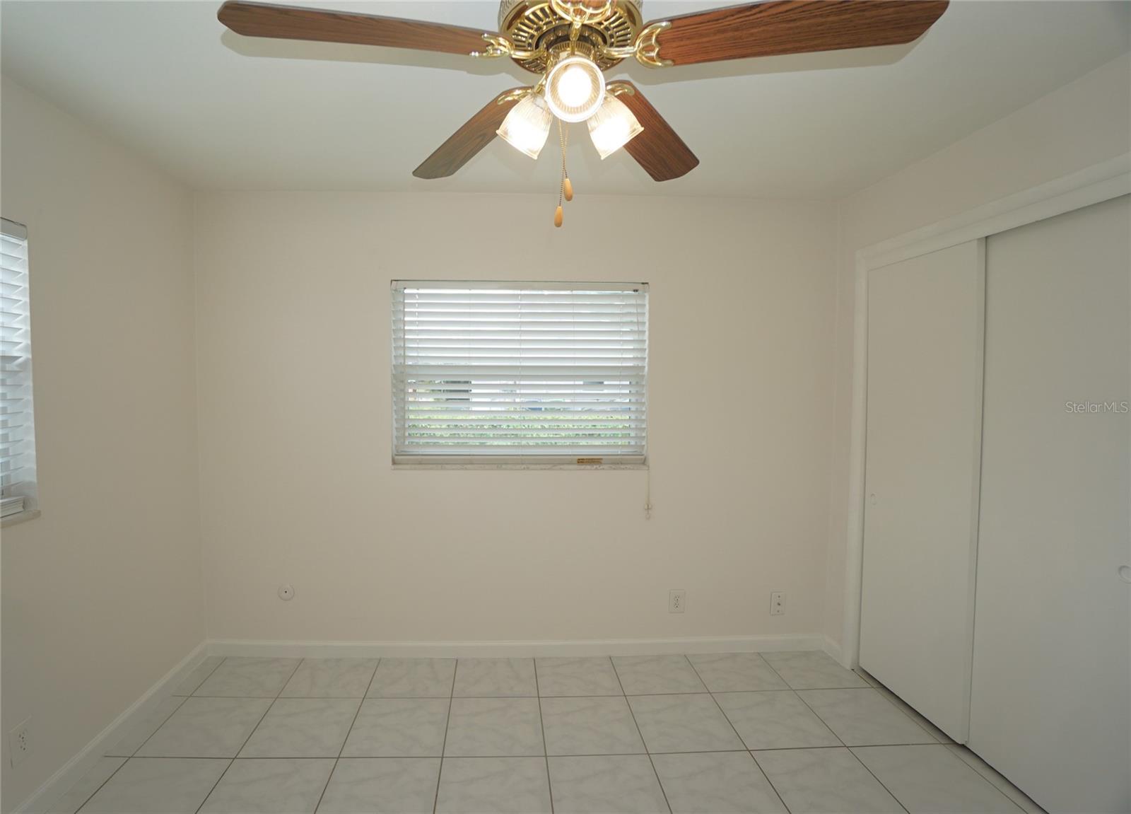 Image 4 of 20 For 3106 La Salle Street