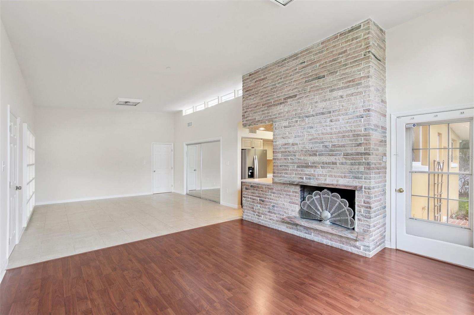 Image 13 of 62 For 941 Gulf Boulevard
