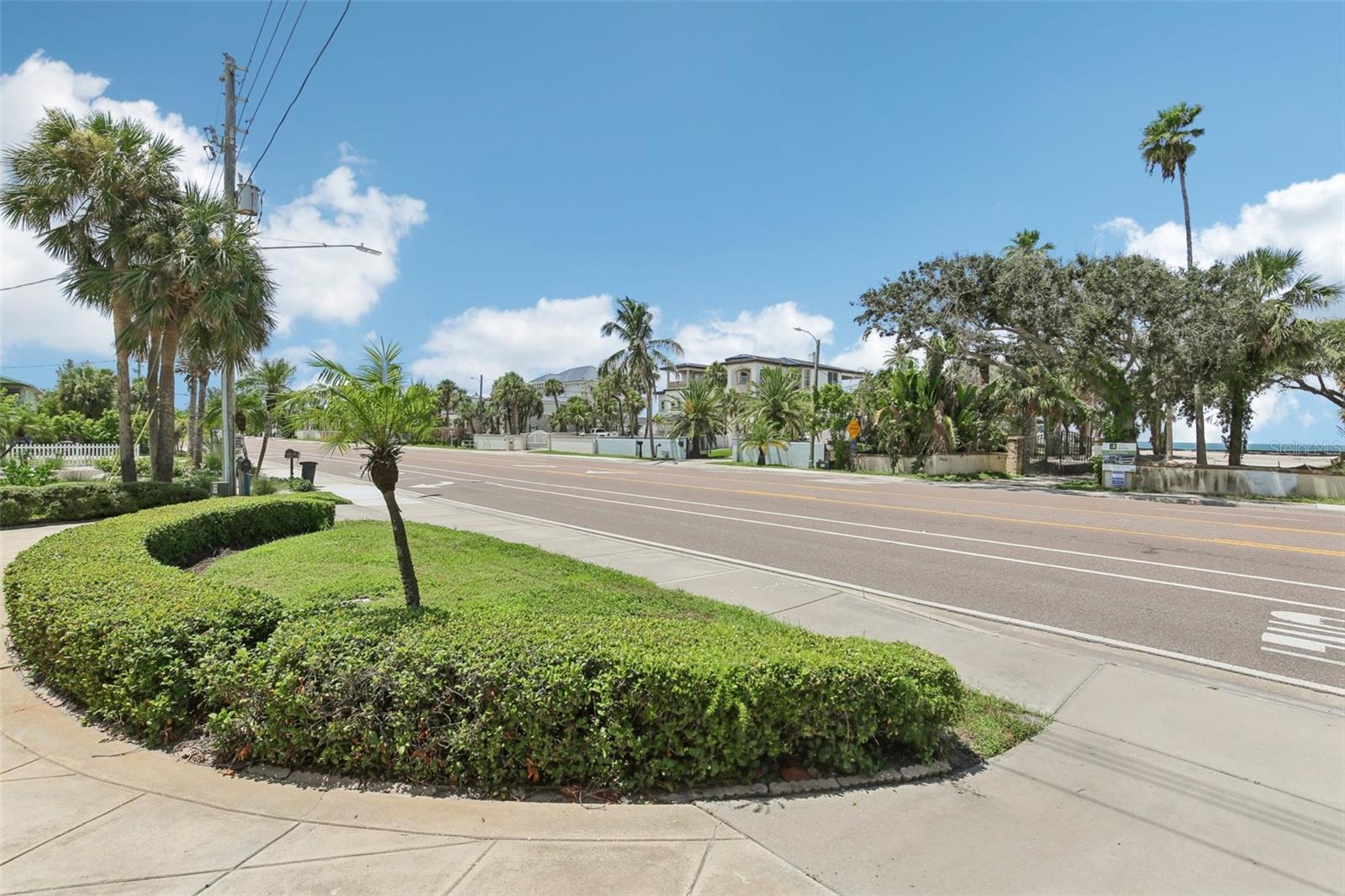 Image 2 of 62 For 941 Gulf Boulevard