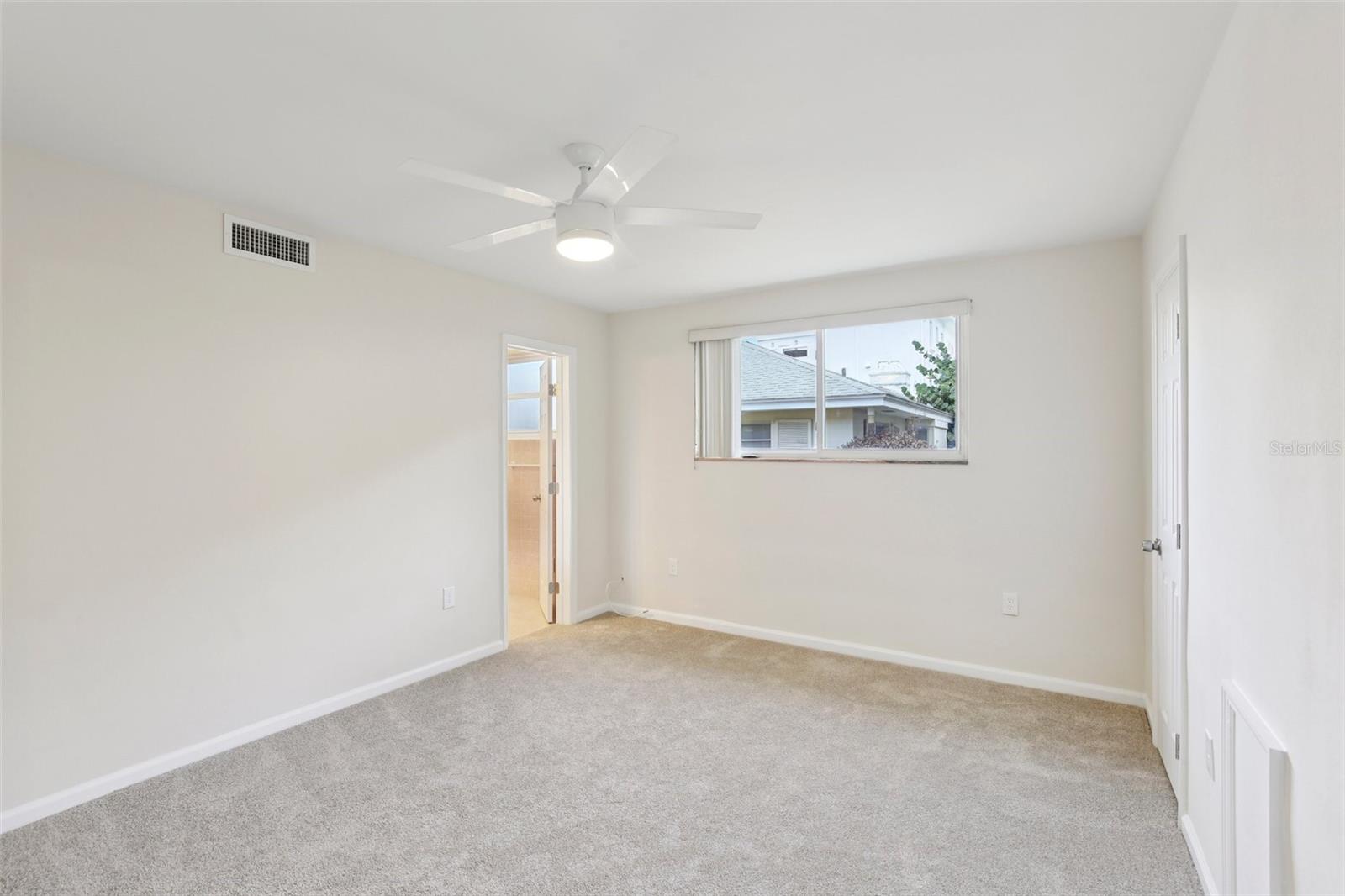 Image 36 of 62 For 941 Gulf Boulevard