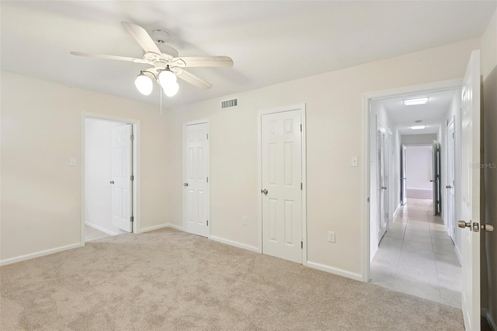 Image 41 of 62 For 941 Gulf Boulevard