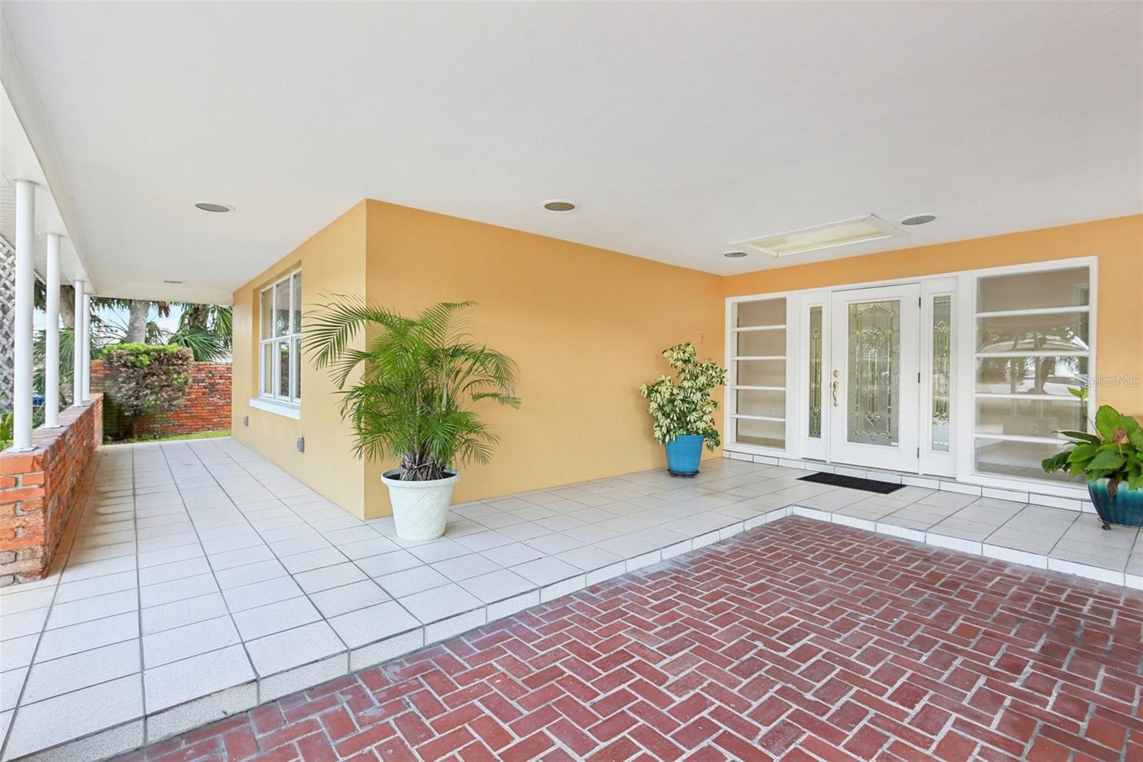 Image 5 of 62 For 941 Gulf Boulevard