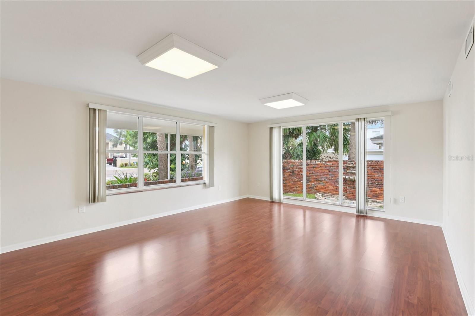 Image 7 of 62 For 941 Gulf Boulevard