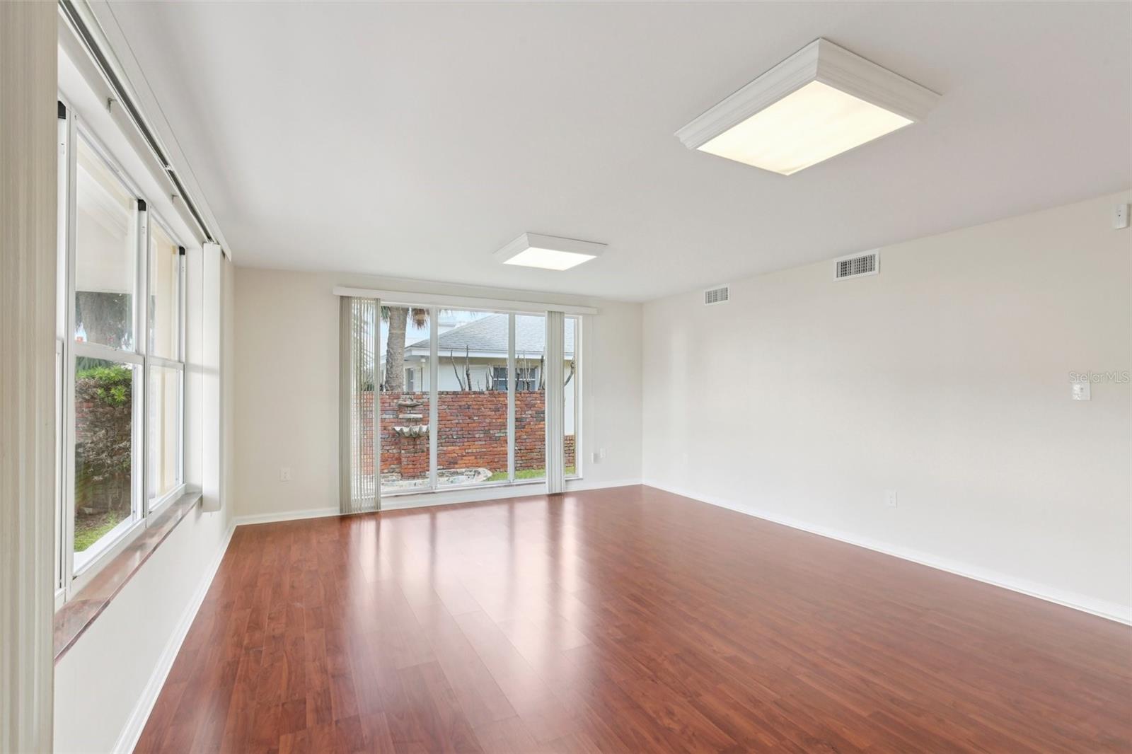 Image 9 of 62 For 941 Gulf Boulevard