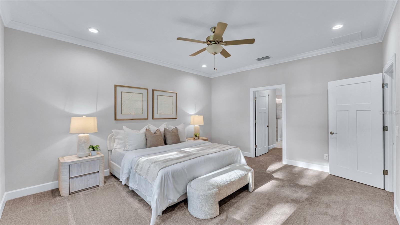 Image 18 of 47 For 4537 Fairway Oaks Drive