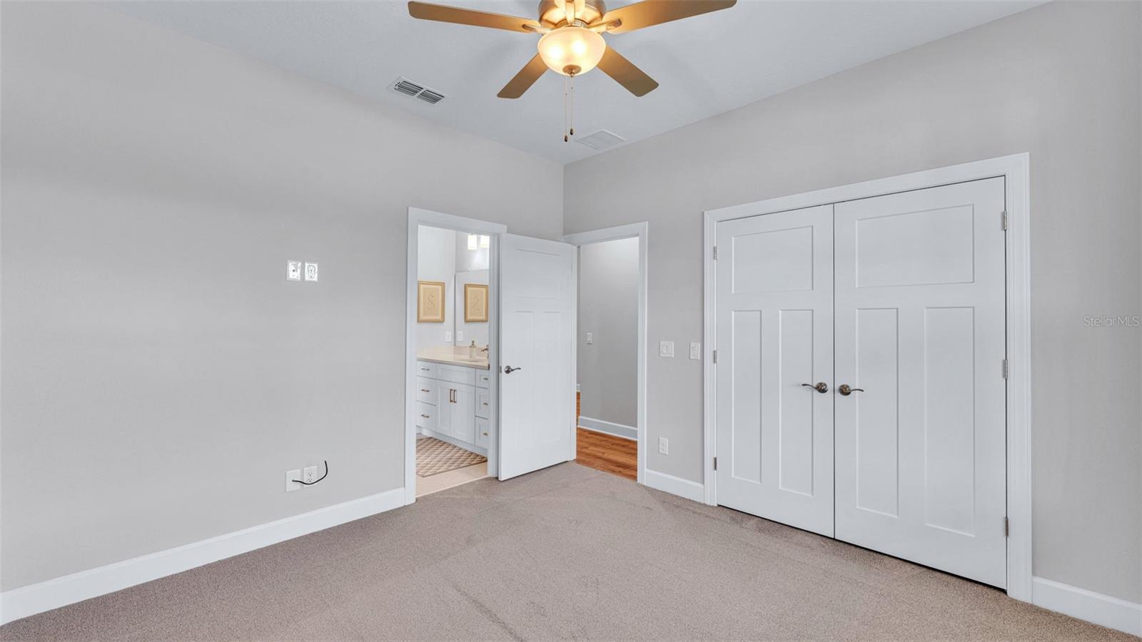Image 26 of 47 For 4537 Fairway Oaks Drive