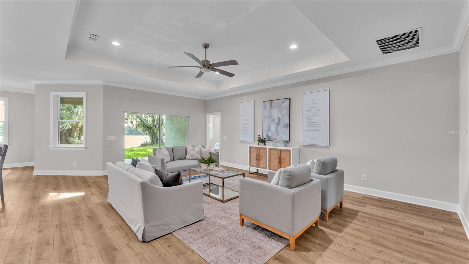 Image 6 of 47 For 4537 Fairway Oaks Drive