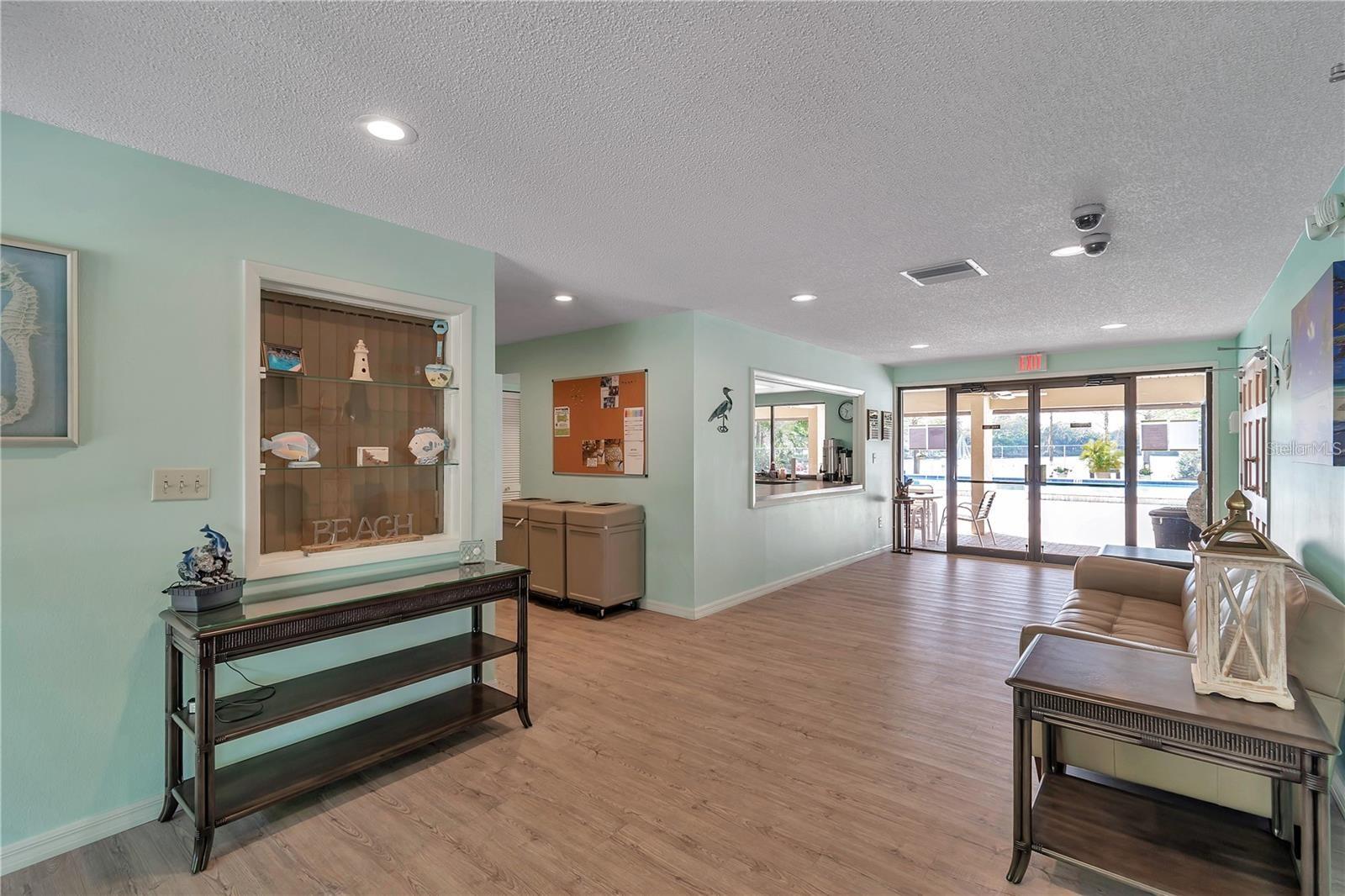 Image 27 of 31 For 2555 Royal Pines Circle 15a