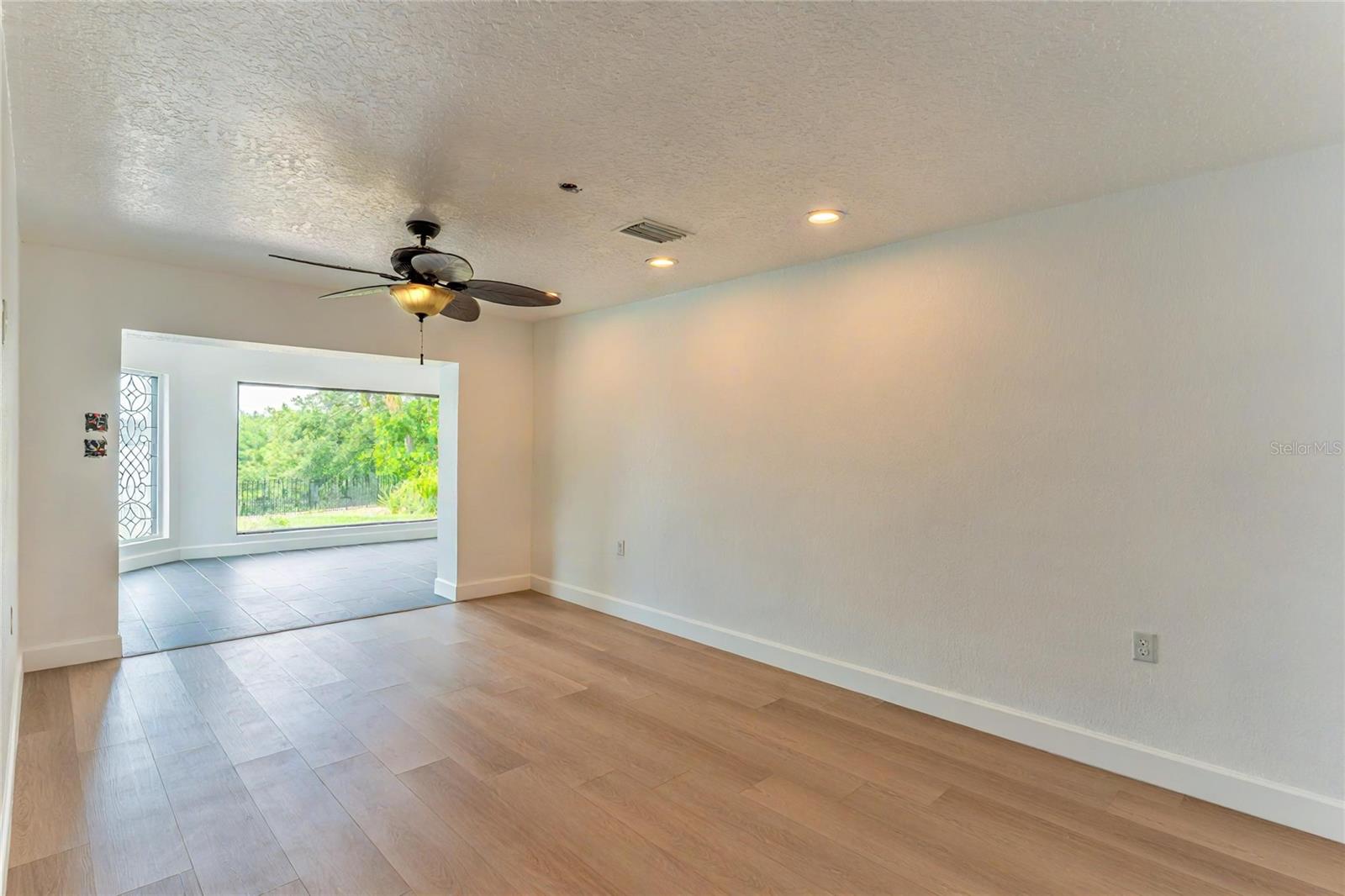 Image 24 of 60 For 3225 Rosery Road Ne