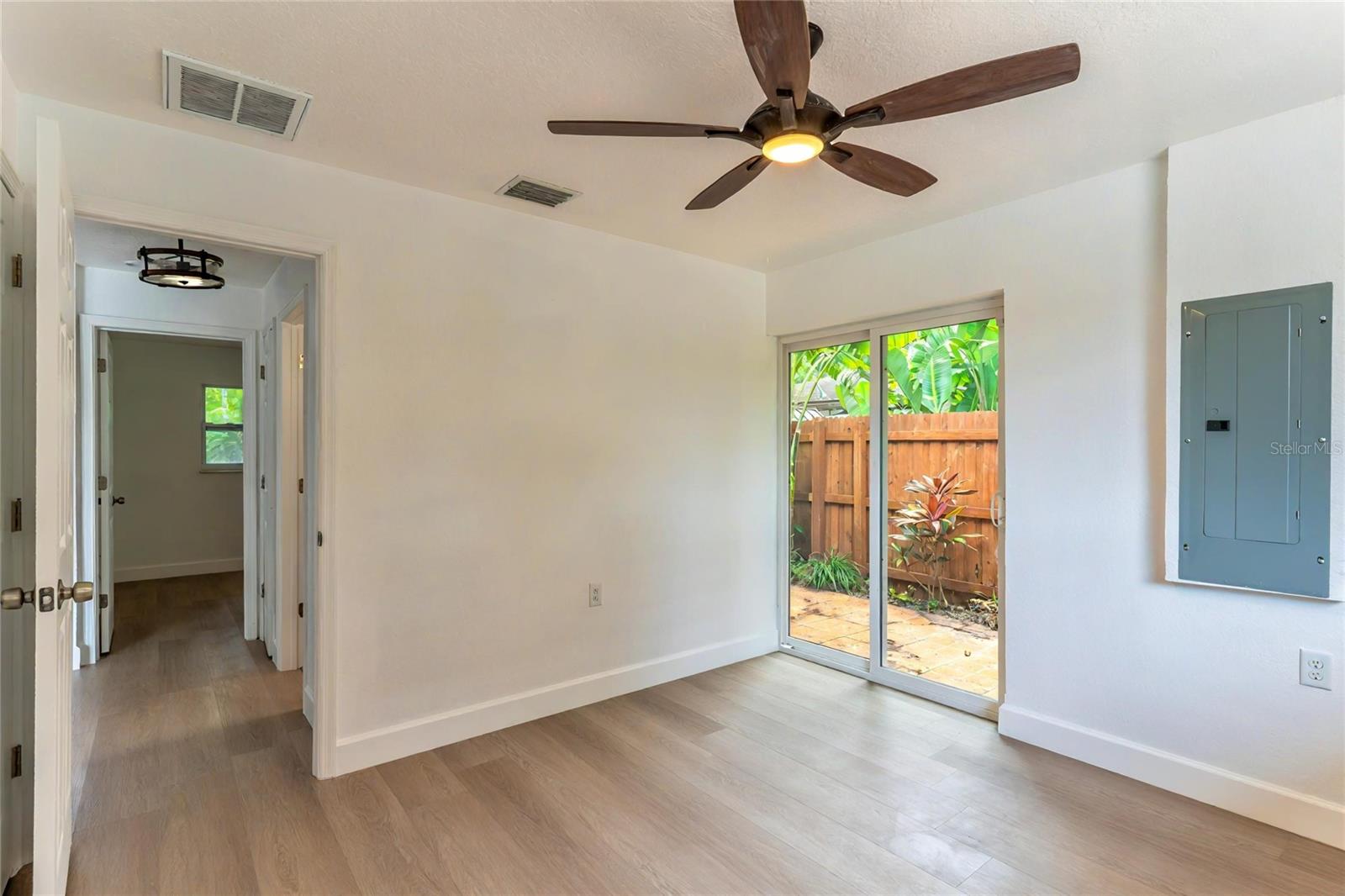 Image 39 of 60 For 3225 Rosery Road Ne