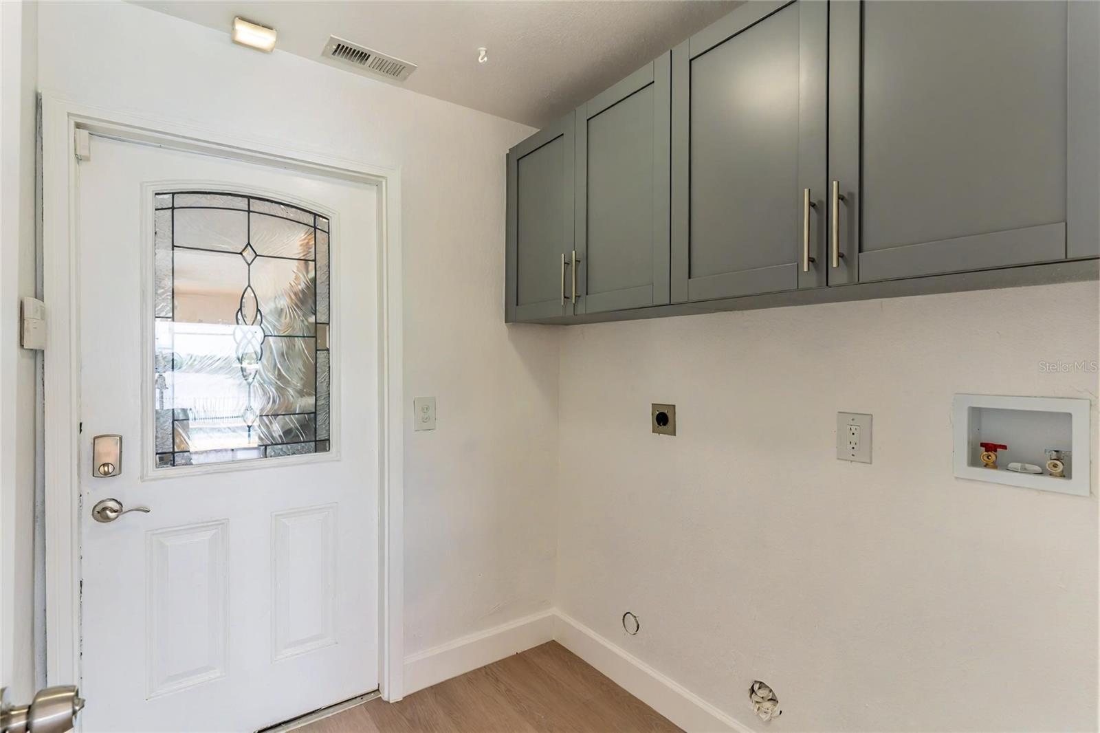 Image 47 of 60 For 3225 Rosery Road Ne