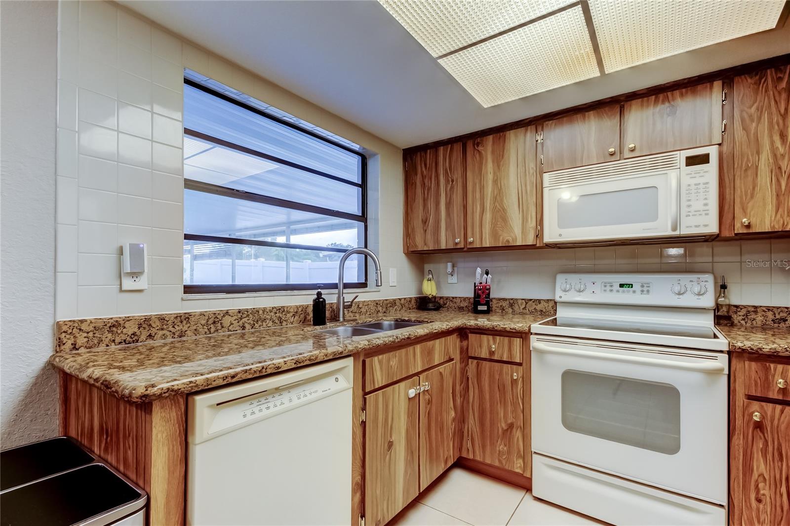 Image 17 of 71 For 11010 Wingate Drive
