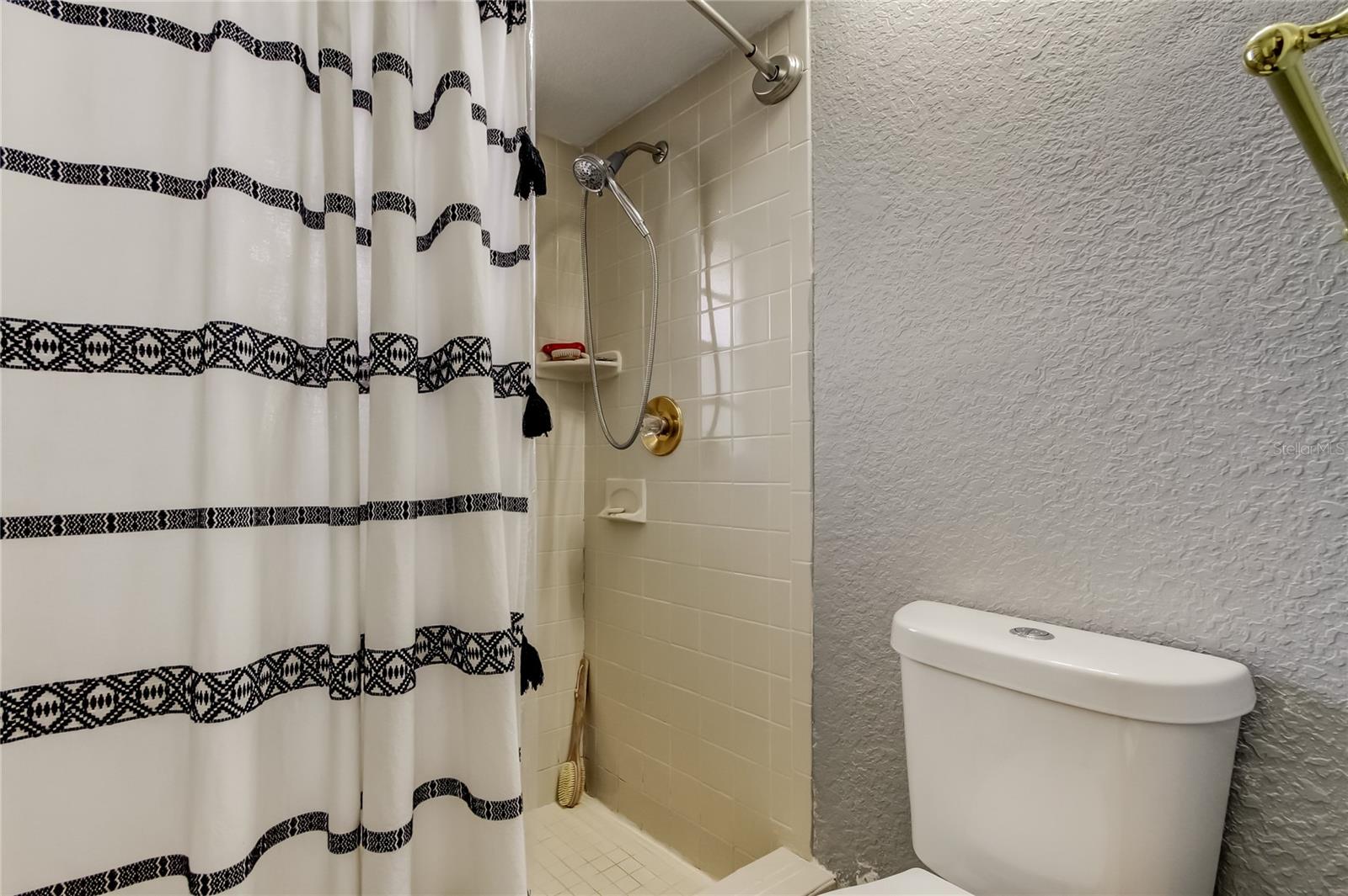 Image 34 of 71 For 11010 Wingate Drive