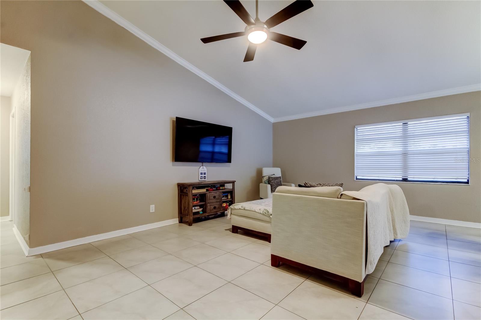 Image 4 of 71 For 11010 Wingate Drive