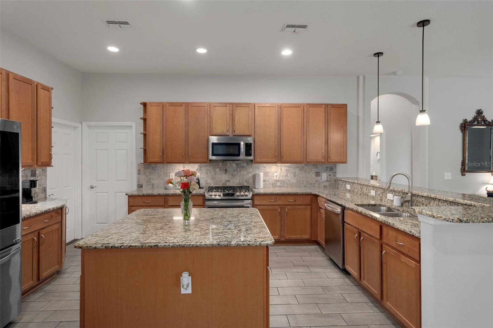 Image 19 of 60 For 30 Boxleaf Court