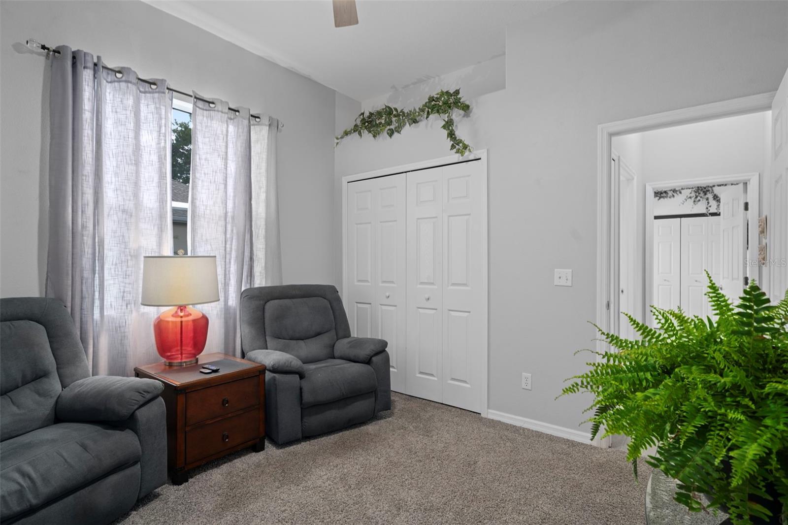 Image 38 of 60 For 30 Boxleaf Court