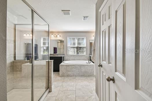 Image 44 of 80 For 22812 Cherokee Rose Place