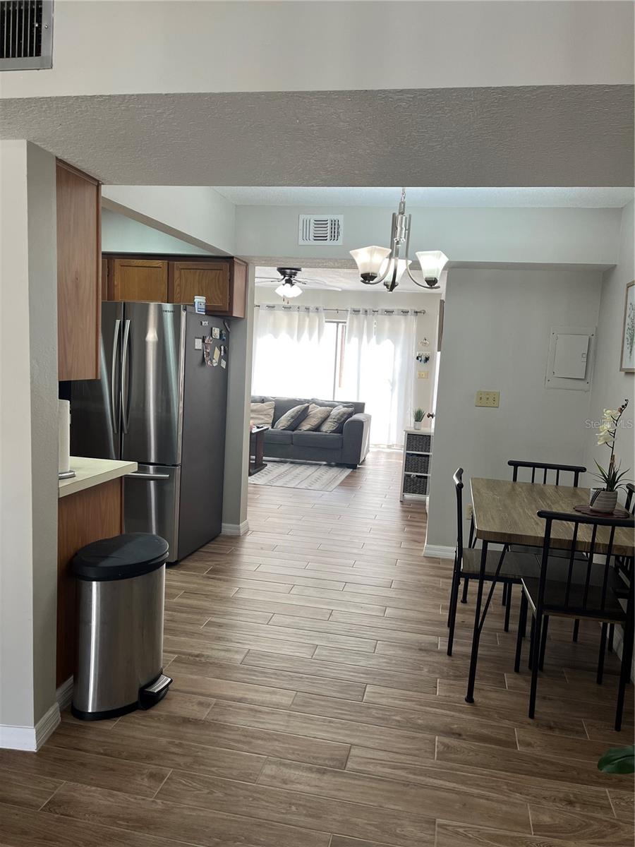 Image 5 of 15 For 4114 Woodlark Drive