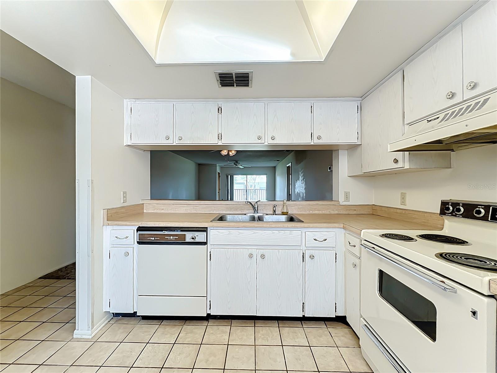 Image 11 of 35 For 7700 92nd Street 202
