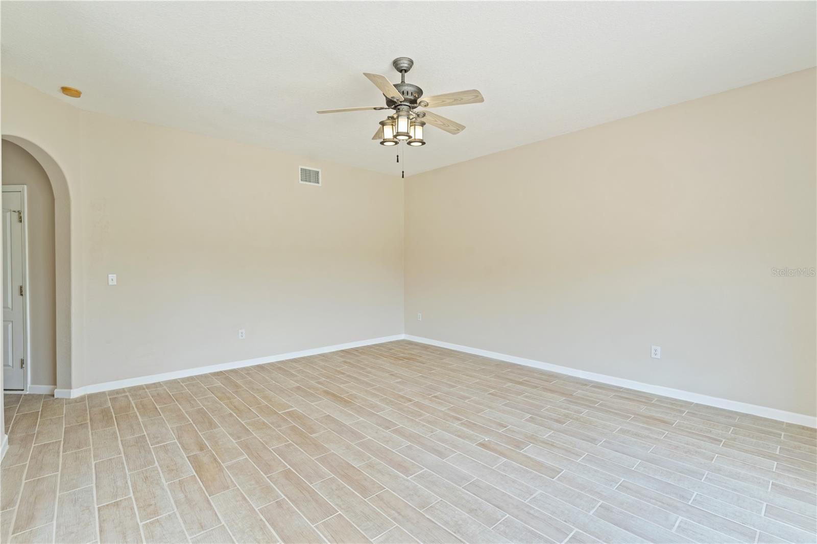Image 22 of 72 For 25444 Geddy Drive