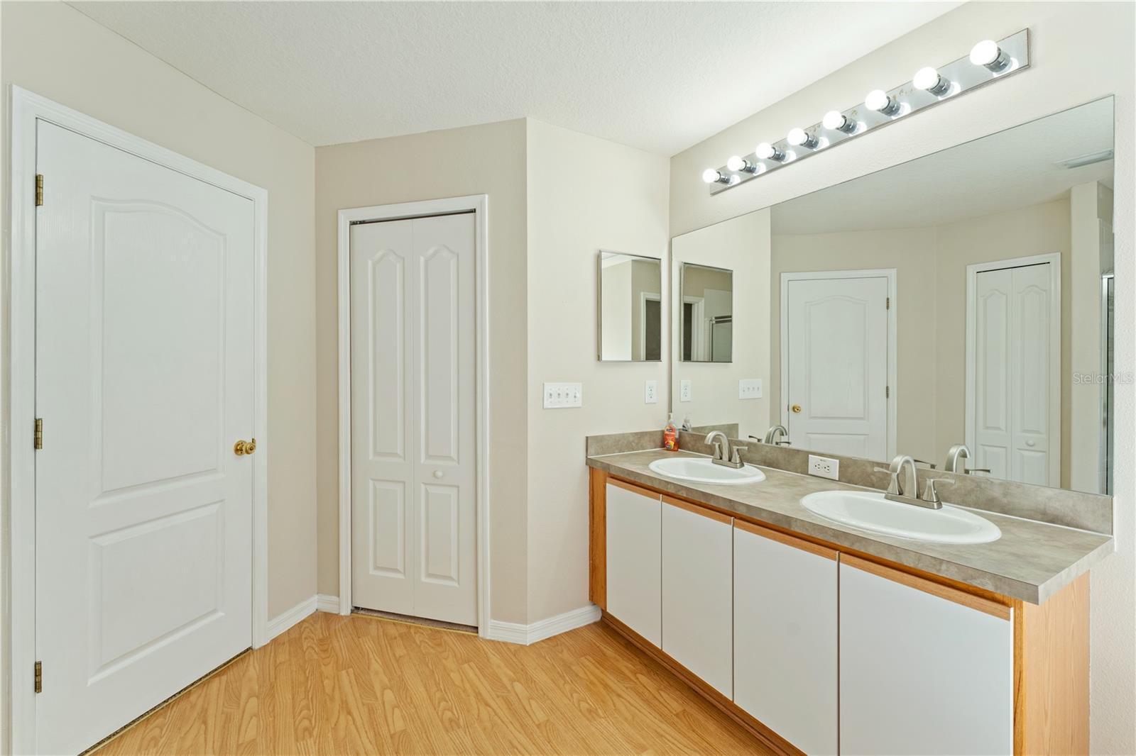 Image 42 of 72 For 25444 Geddy Drive