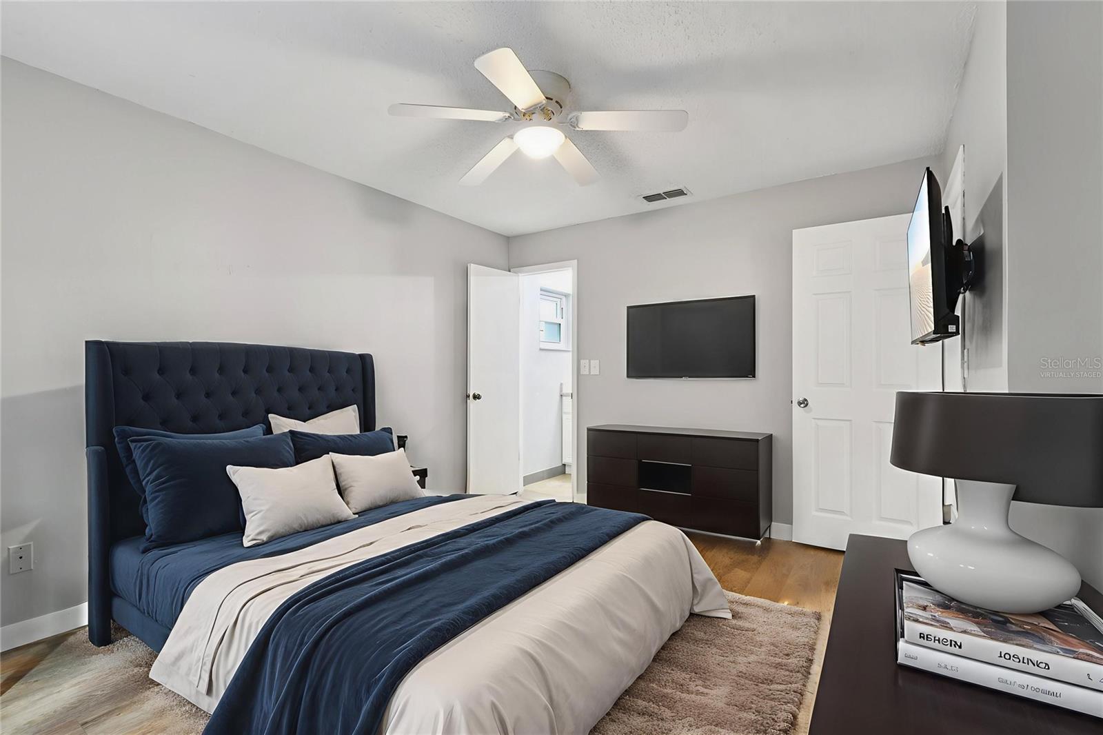 Image 10 of 28 For 2307 Warnell Loop