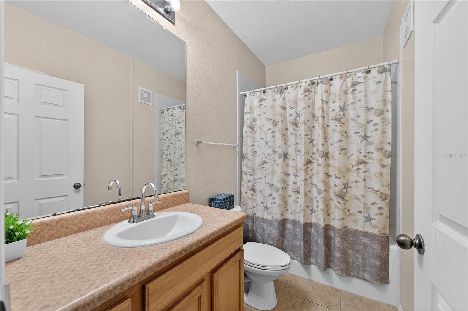 Image 25 of 50 For 9916 Courtney Palms Boulevard 203