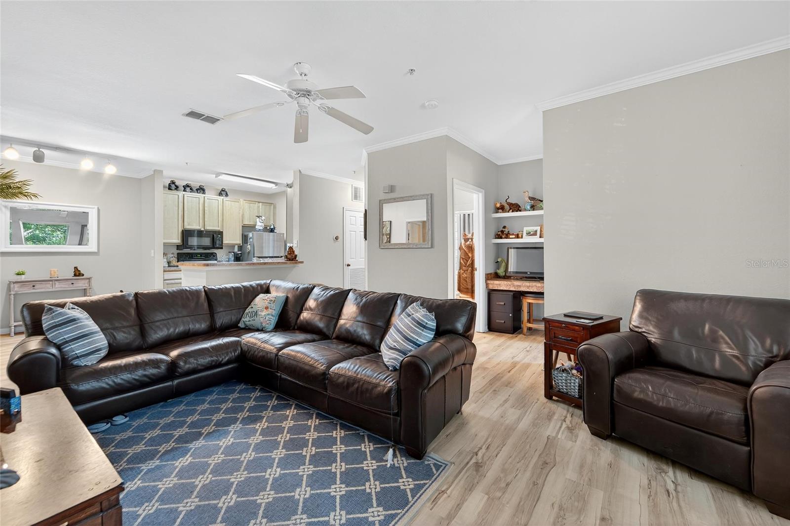Image 7 of 50 For 9916 Courtney Palms Boulevard 203