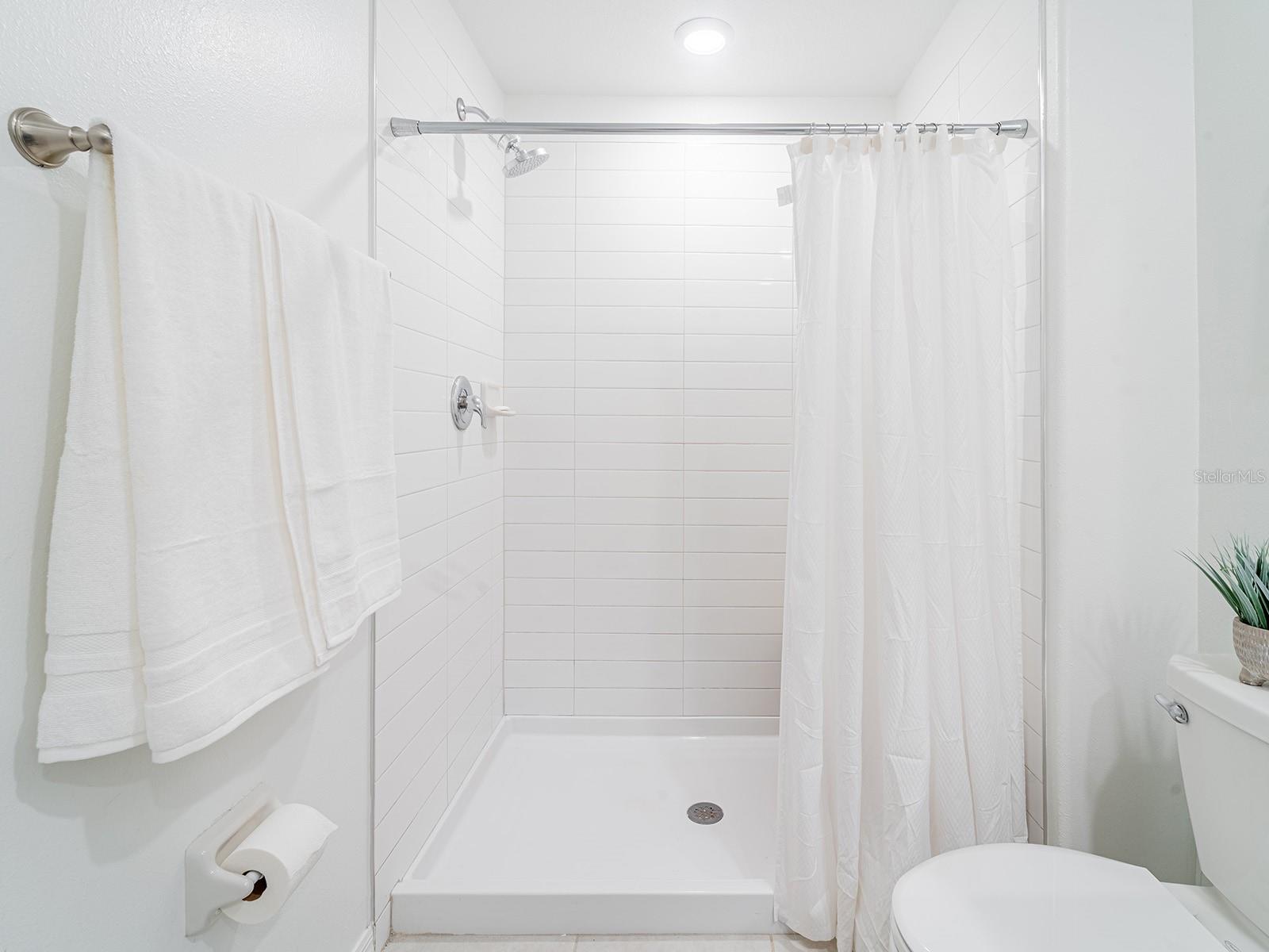 Image 32 of 46 For 21372 Darter Road